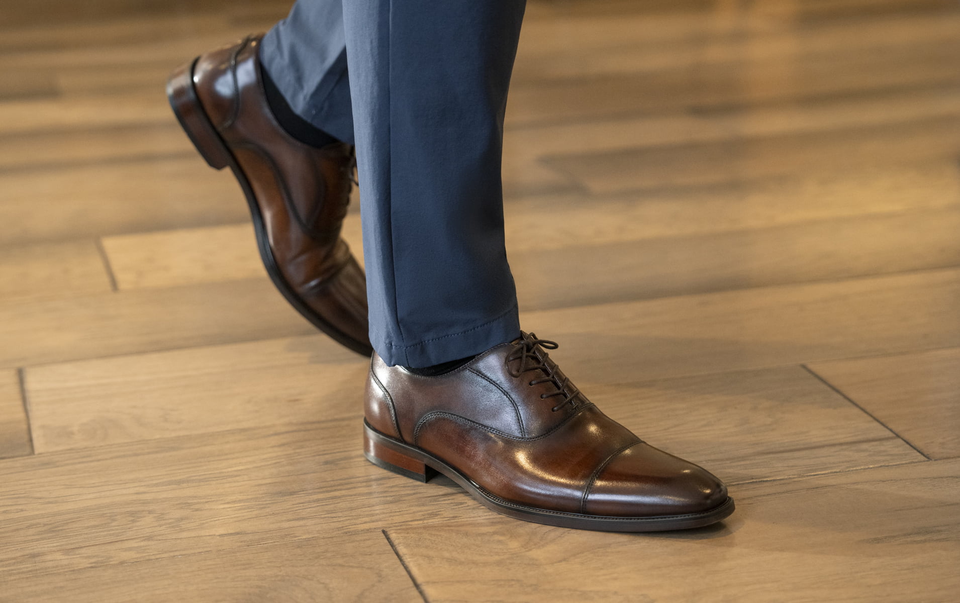 Image features the Sorrento Lux oxford in brown.