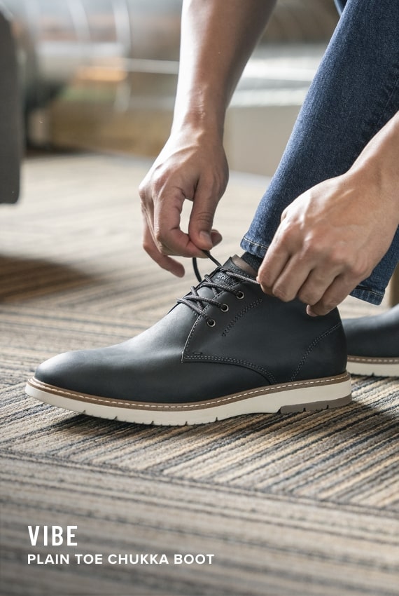 Men's Casual Shoes category. Image features the Vibe chukka in black.